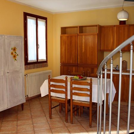Agriturismo Corte Ponte Dei Tedeschi Guest House Ostiglia Rom bilde